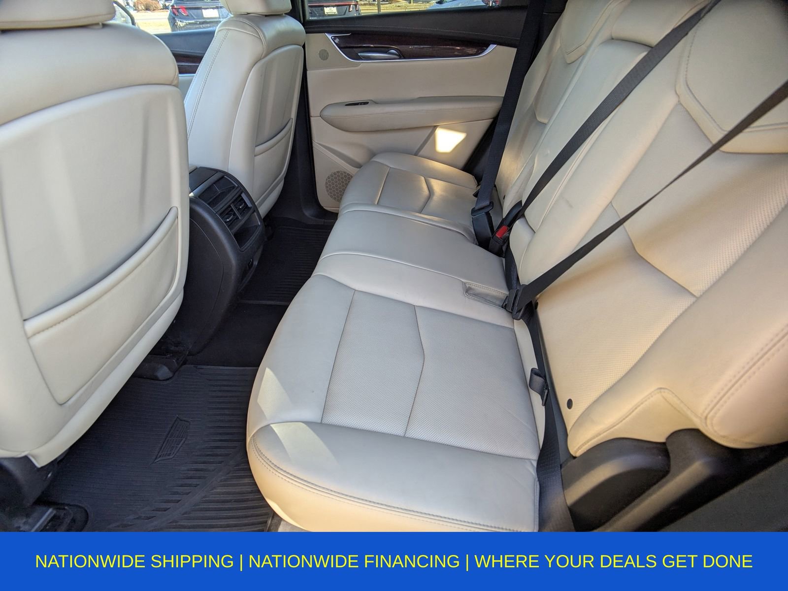 Used 2017 Cadillac XT5 Luxury w/ Driver Awareness Package image 17