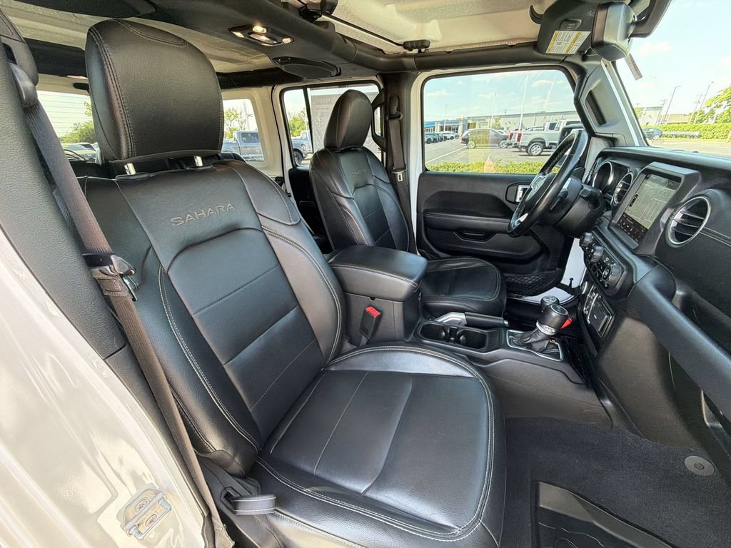 Used 2020 Jeep Wrangler Unlimited Sahara AWD/4WD image 24