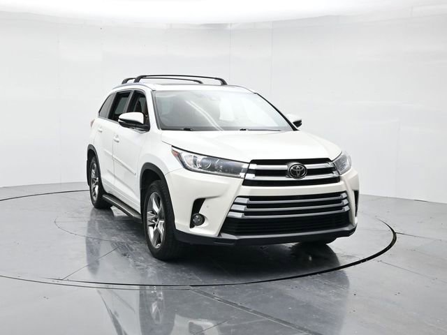Used 2017 Toyota Highlander Limited Platinum image 5