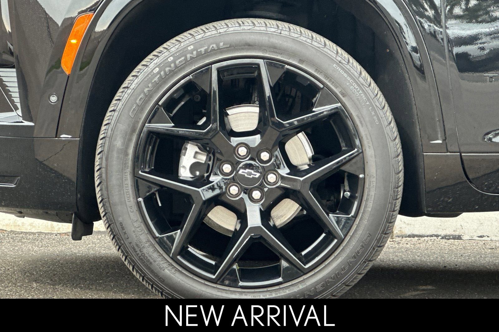 Used 2024 Chevrolet Traverse RS w/ LPO, Floor Liner Package image 32