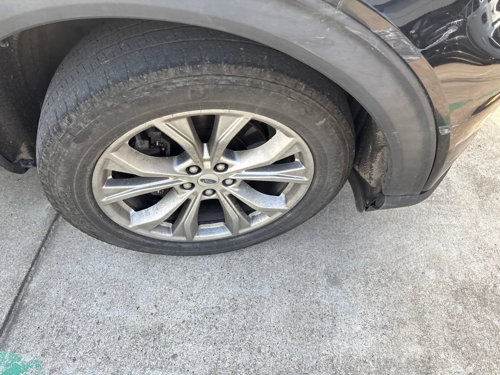 Used 2020 Ford Explorer Limited AWD/4WD image 4