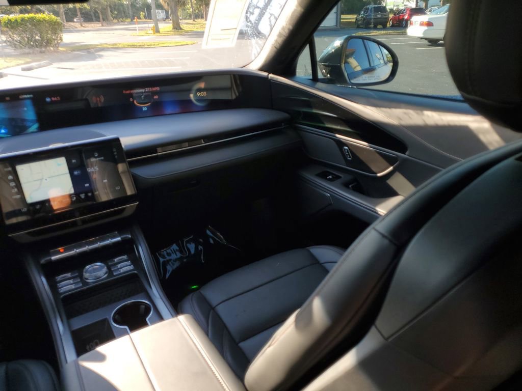 Used 2024 Lincoln Nautilus Premier w/ Jet Appearance Package image 25