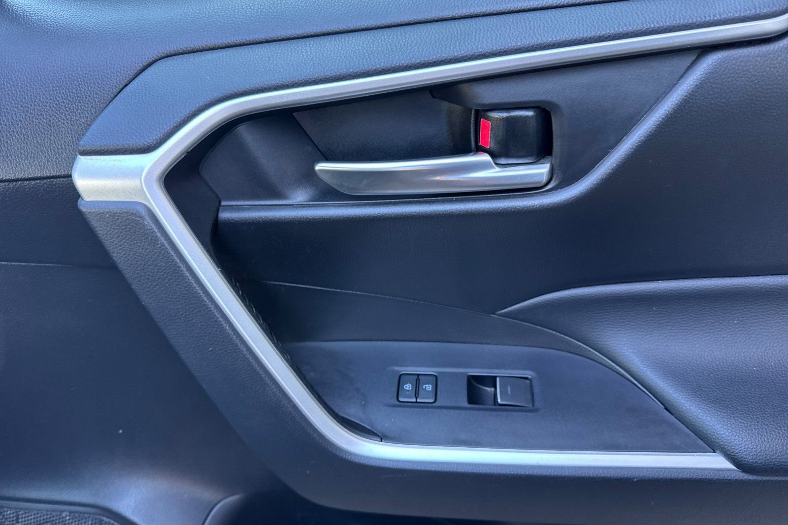 Certified 2023 Toyota RAV4 AWD Hybrid image 24