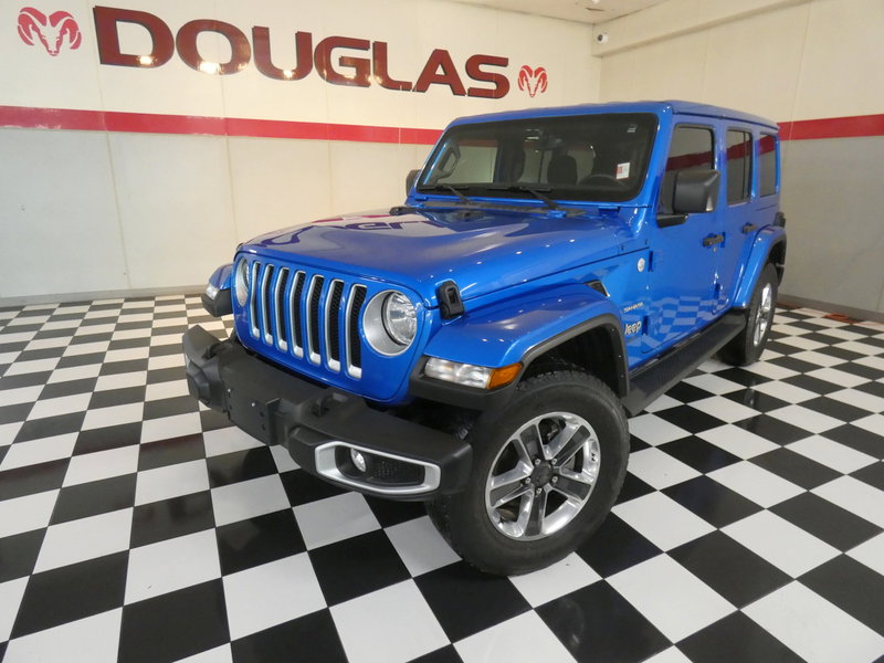 Used 2022 Jeep Wrangler Unlimited Sahara w/ Dual Top Group AWD/4WD image 1