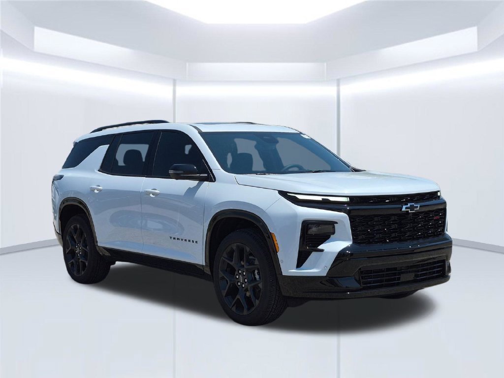 New 2026 Chevrolet Traverse RS w/ LPO, Floor Liner Package FWD image 8