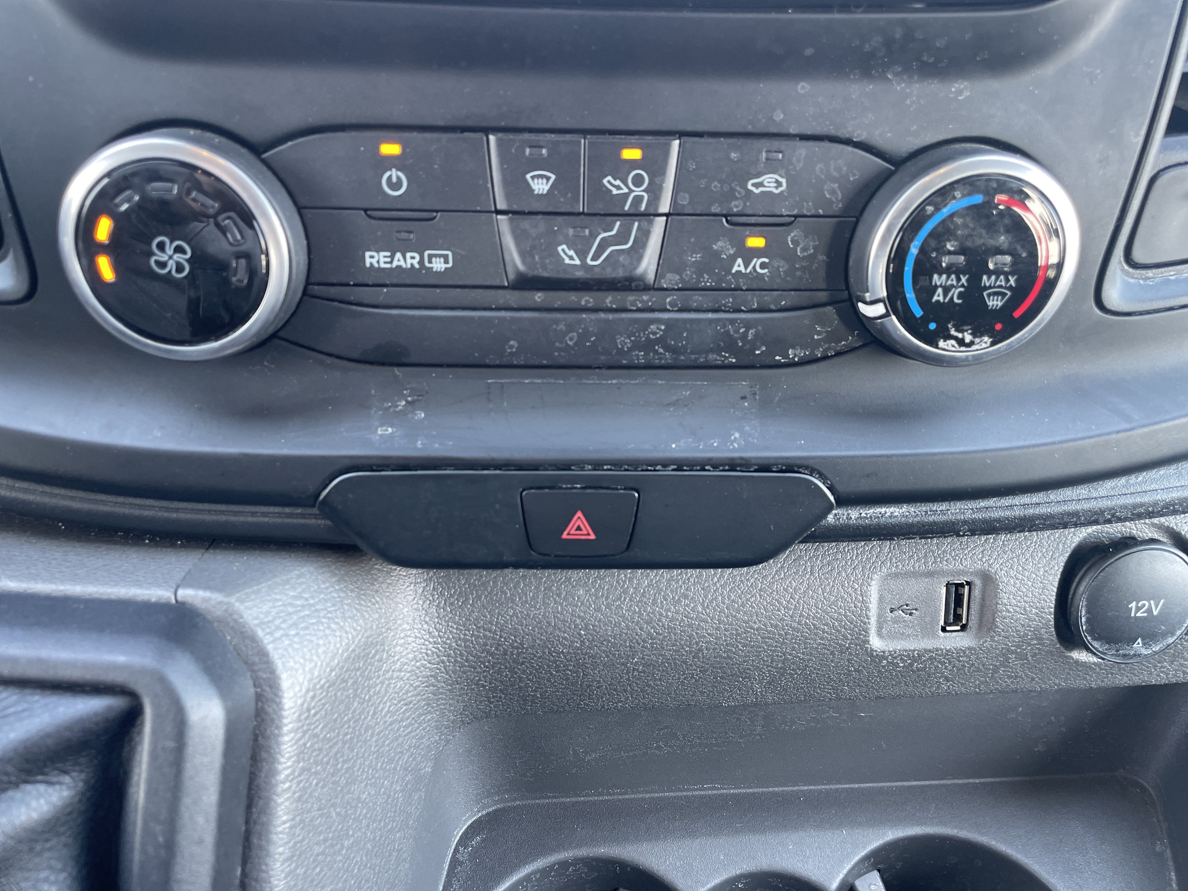 Used 2024 Ford Transit 250 Low Roof w/ Exterior Upgrade Package image 31