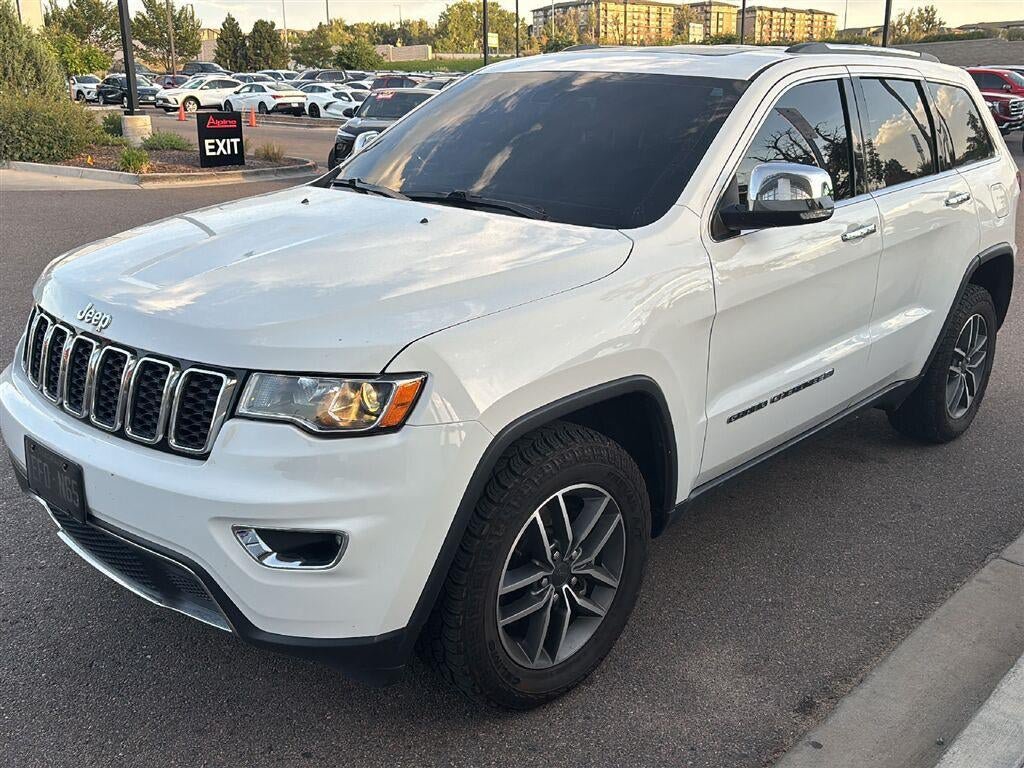 Used 2022 Jeep Grand Cherokee Limited AWD/4WD image 1