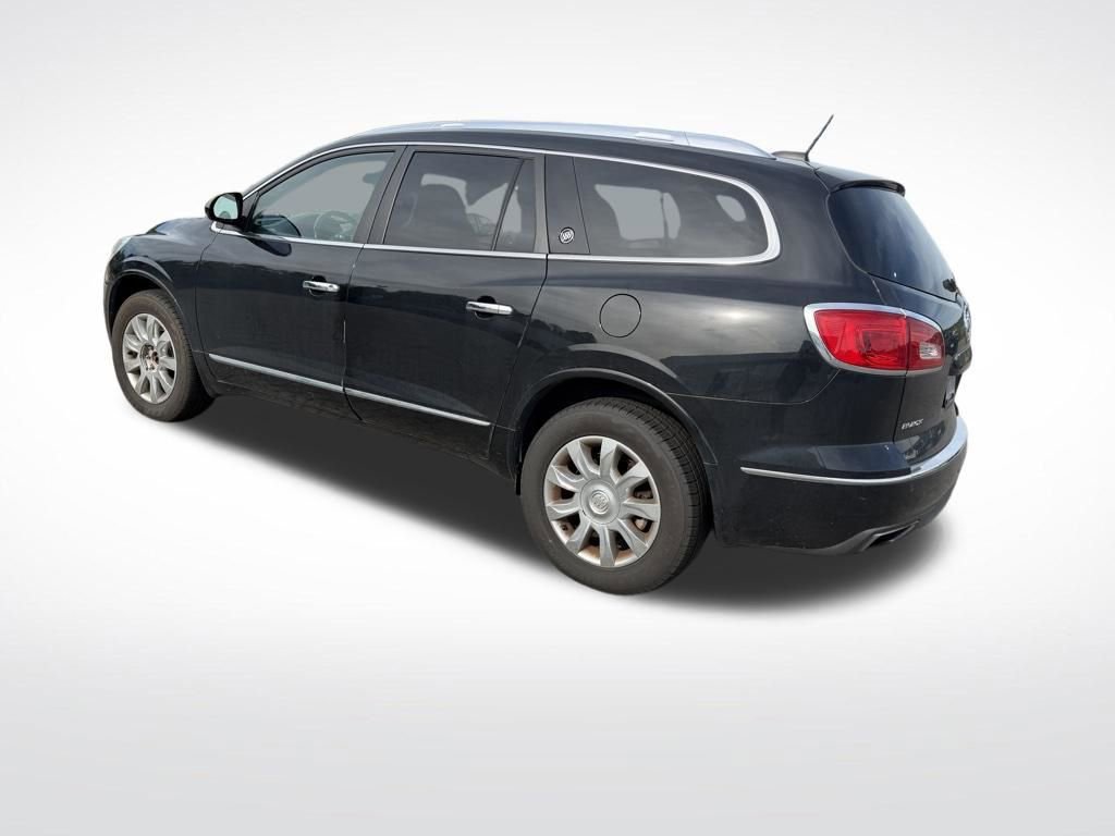 Used 2017 Buick Enclave Leather FWD image 4
