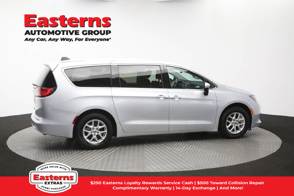 Used 2023 Chrysler Voyager LX FWD image 46