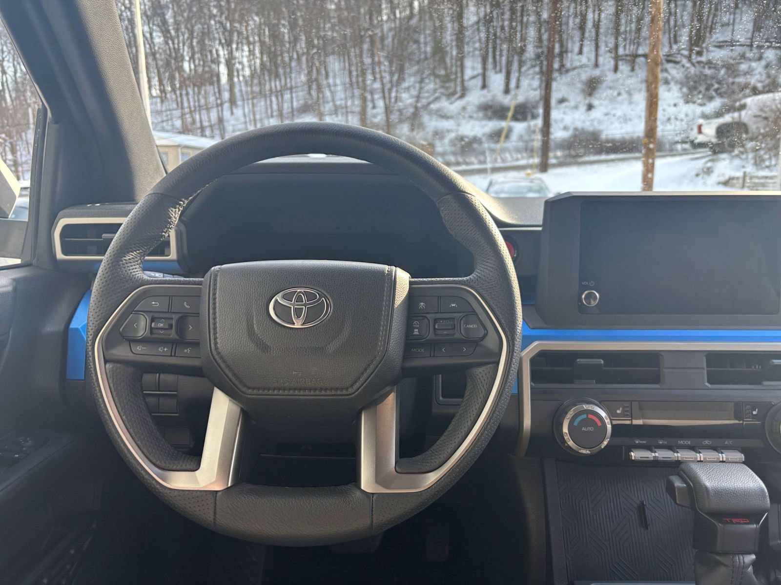 Used 2025 Toyota Tacoma TRD Off-Road image 33