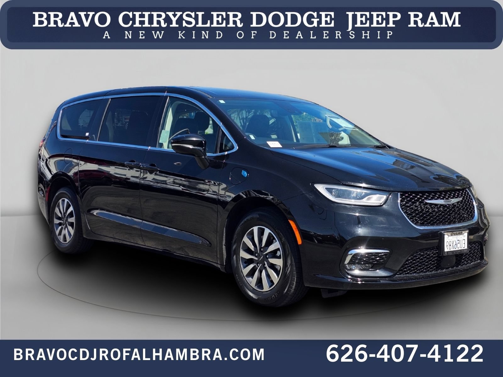 Used 2024 Chrysler Pacifica Limited