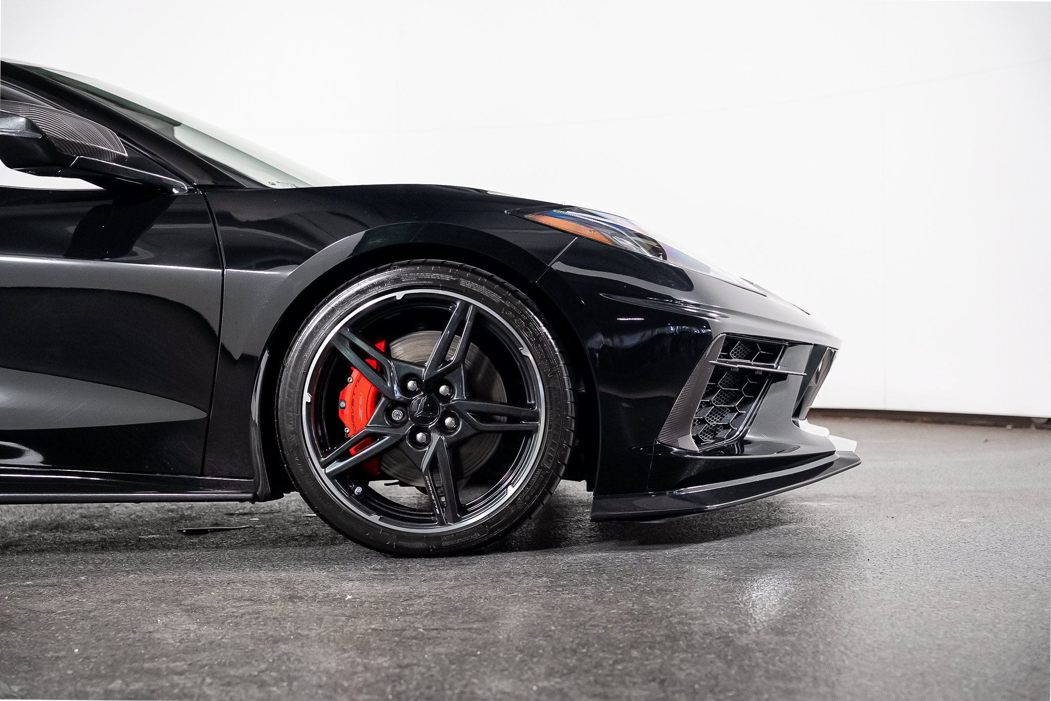 Used 2021 Chevrolet Corvette Stingray Preferred Cpe w/ Z51 Performance Package RWD image 32