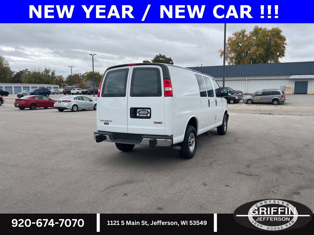 Used 2022 GMC Savana 2500 Work Van w/ Driver Convenience Package image 11