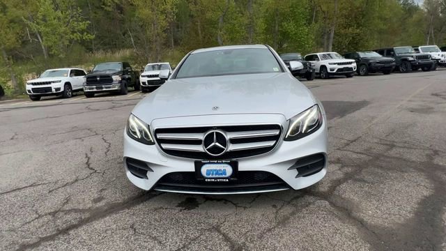 Used 2019 Mercedes-Benz E 300 4MATIC image 3