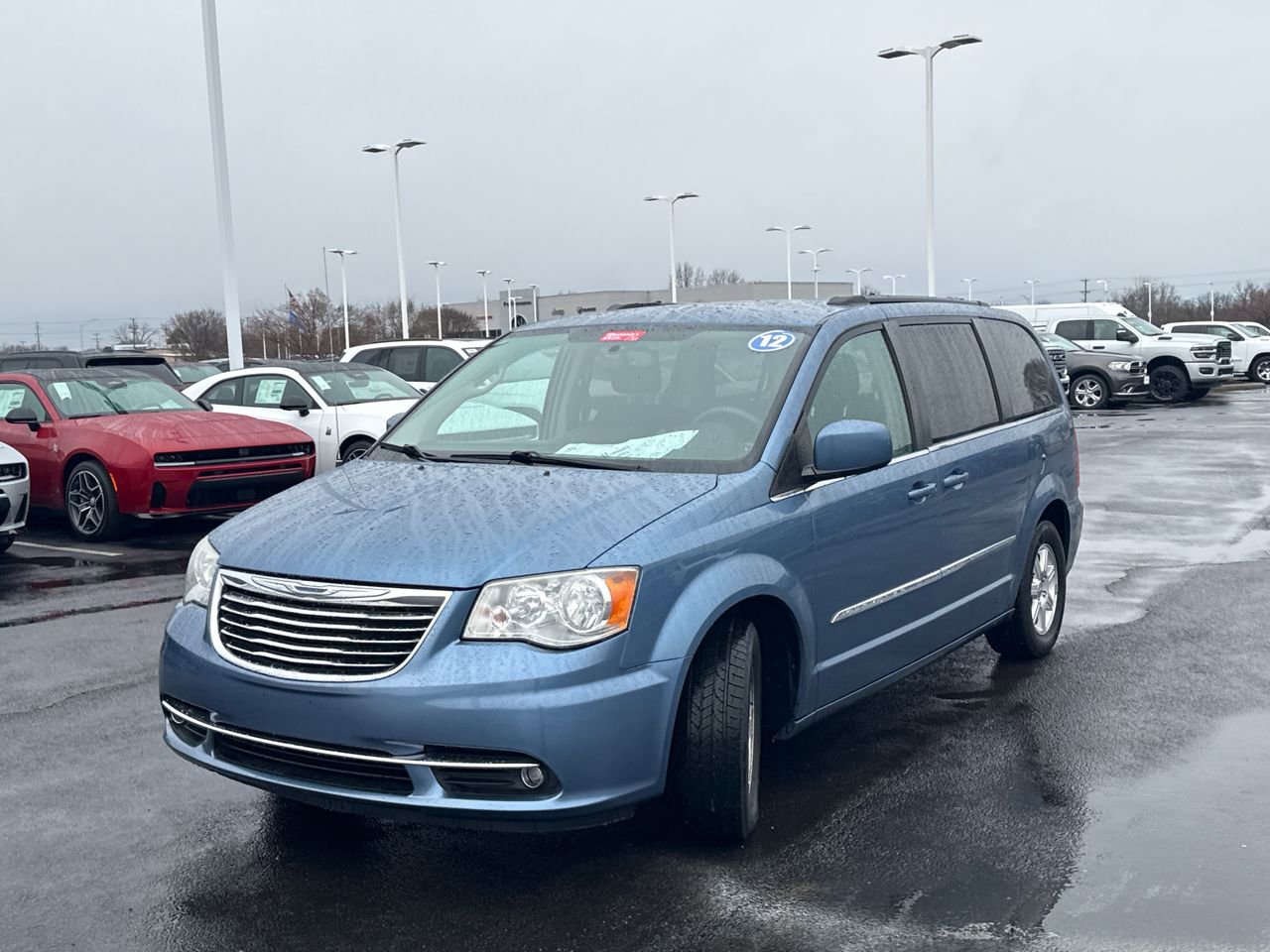 Used 2012 Chrysler Town & Country Touring w/ Entertainment Group #1 image 7