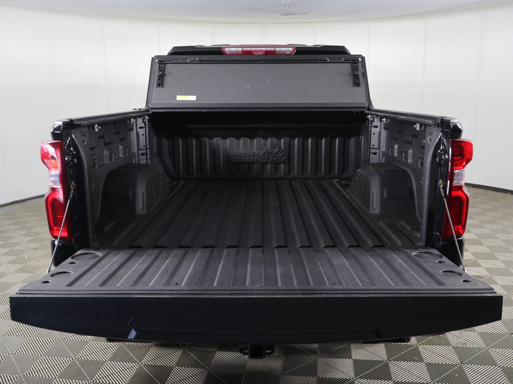 Used 2024 Chevrolet Silverado 1500 High Country w/ High Country Premium Package AWD/4WD image 19