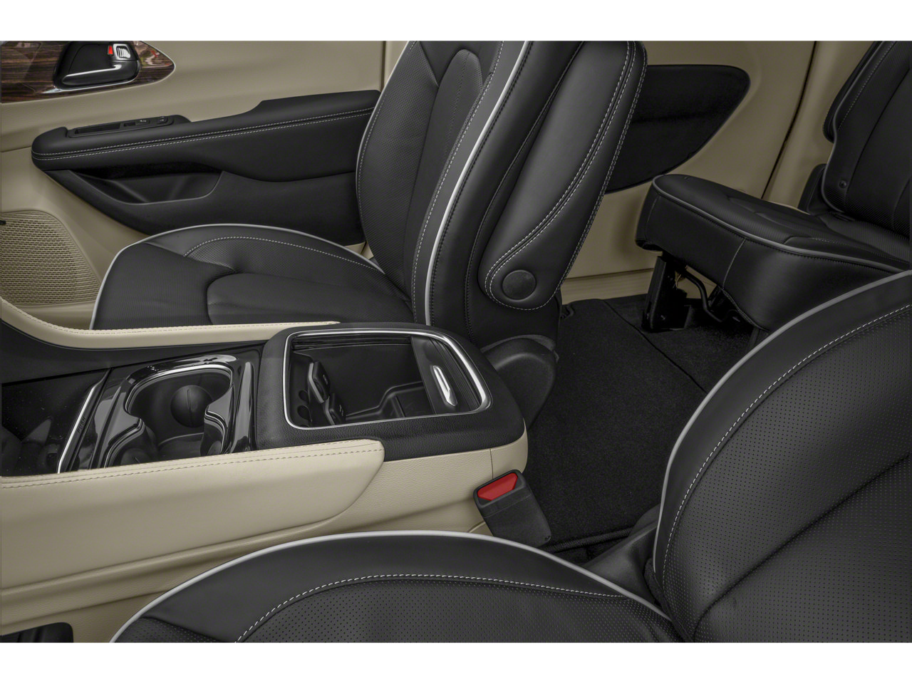 New 2026 Chrysler Pacifica Limited w/ Uconnect Theater Family Group AWD/4WD image 38