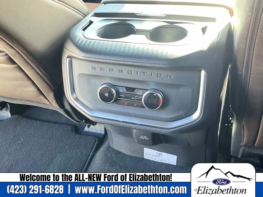 New 2025 Ford Expedition Max King Ranch image 16