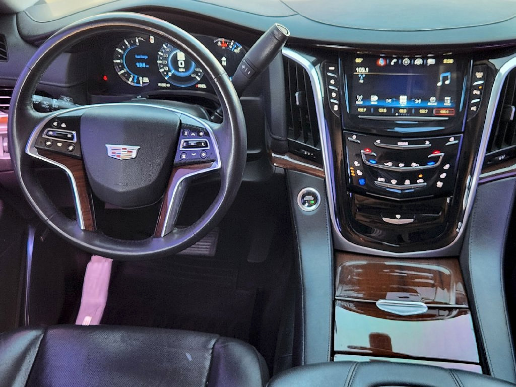 Used 2020 Cadillac Escalade 2WD w/ LPO, Radiant Package image 26
