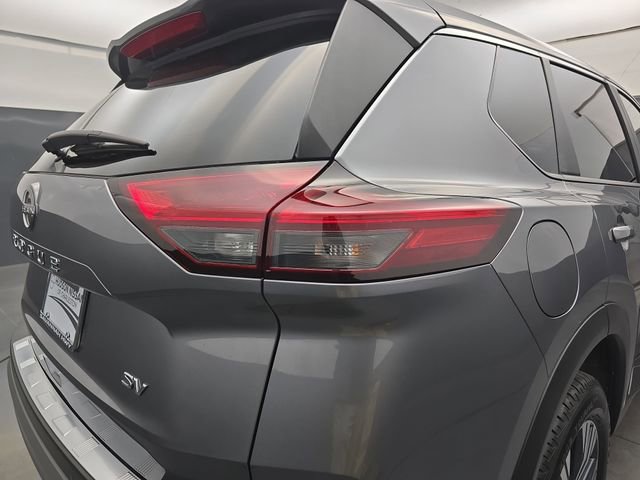 Used 2023 Nissan Rogue SV image 19