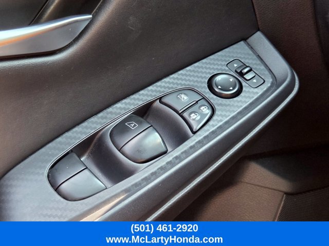 Used 2024 Nissan Sentra SV FWD image 29