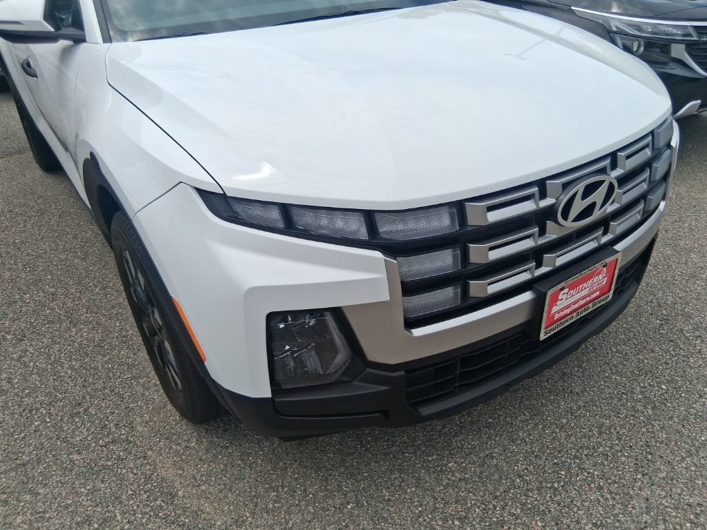 Used 2025 Hyundai Santa Cruz SEL FWD image 18
