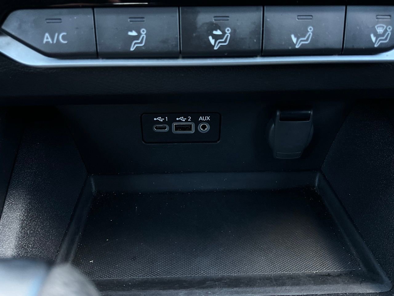 Used 2025 Nissan Altima 2.5 SV image 25