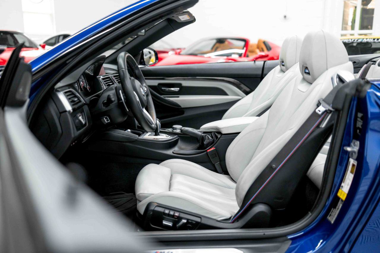 Used 2020 BMW M4 Convertible w/ Competition Package RWD image 46