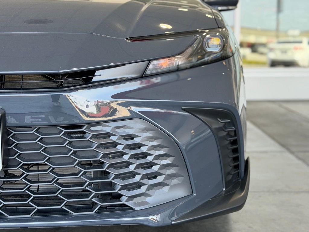 New 2026 Toyota Camry SE FWD image 4