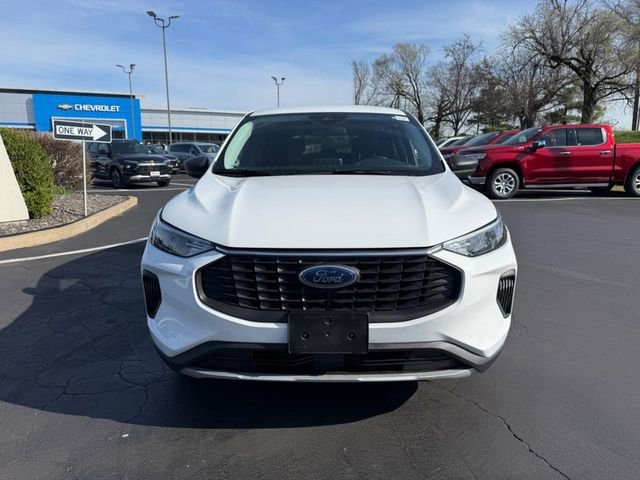 Used 2023 Ford Escape Active w/ Cold Weather Package image 9