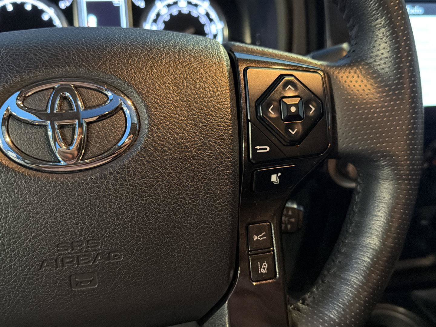 Certified 2023 Toyota 4Runner TRD Off-Road Premium w/ Moonroof Package AWD/4WD image 22