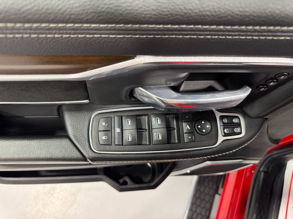 Used 2024 RAM 3500 Laramie image 25