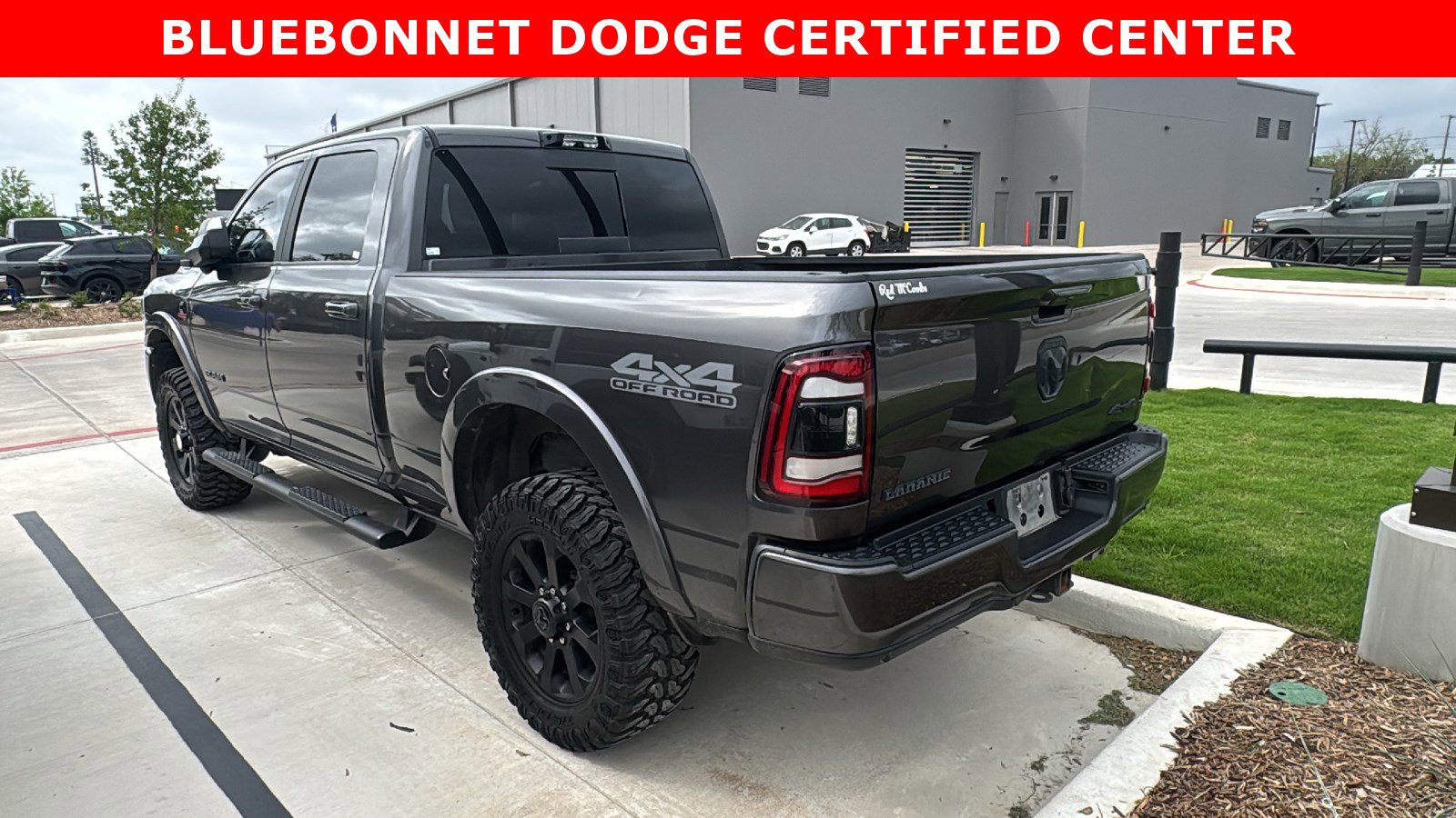 Used 2022 RAM 2500 Laramie w/ Night Edition image 7