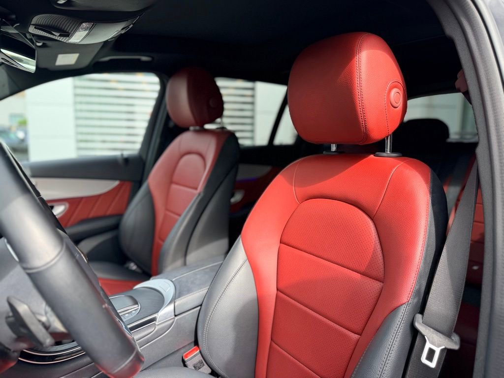 Used 2022 Mercedes-Benz GLC 300 4MATIC image 11