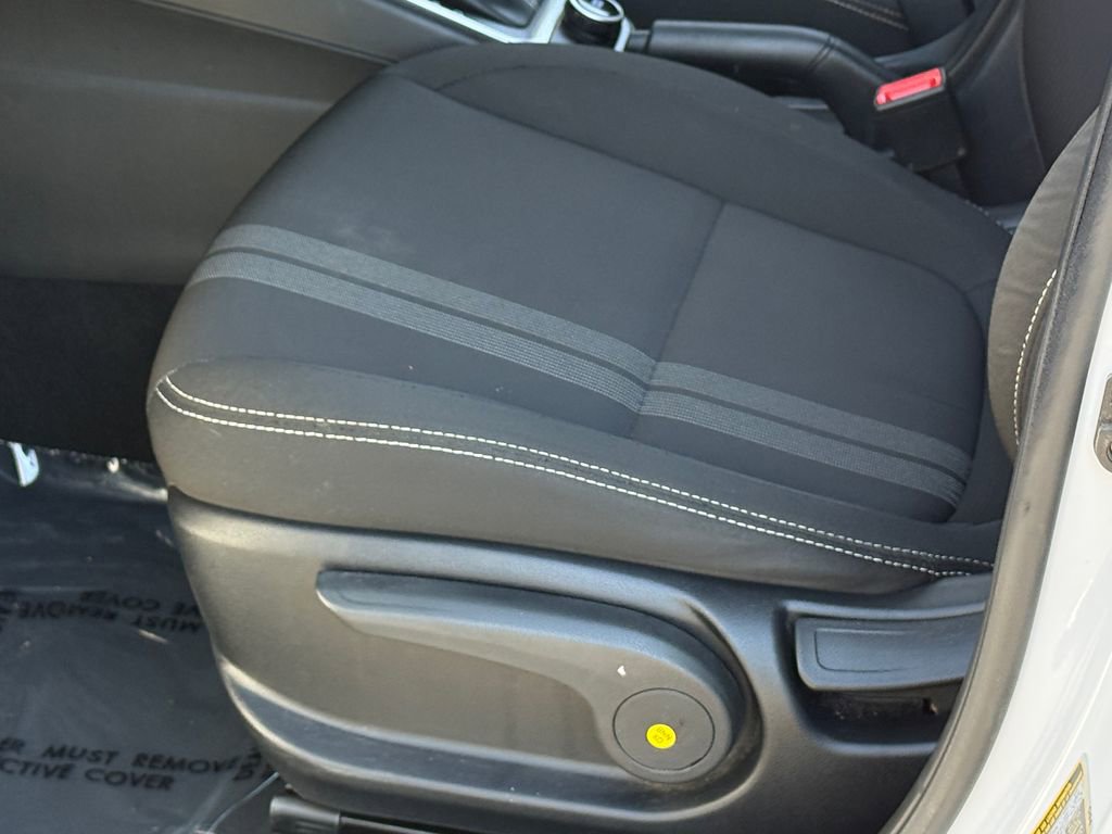 Used 2023 Hyundai Venue SEL image 20