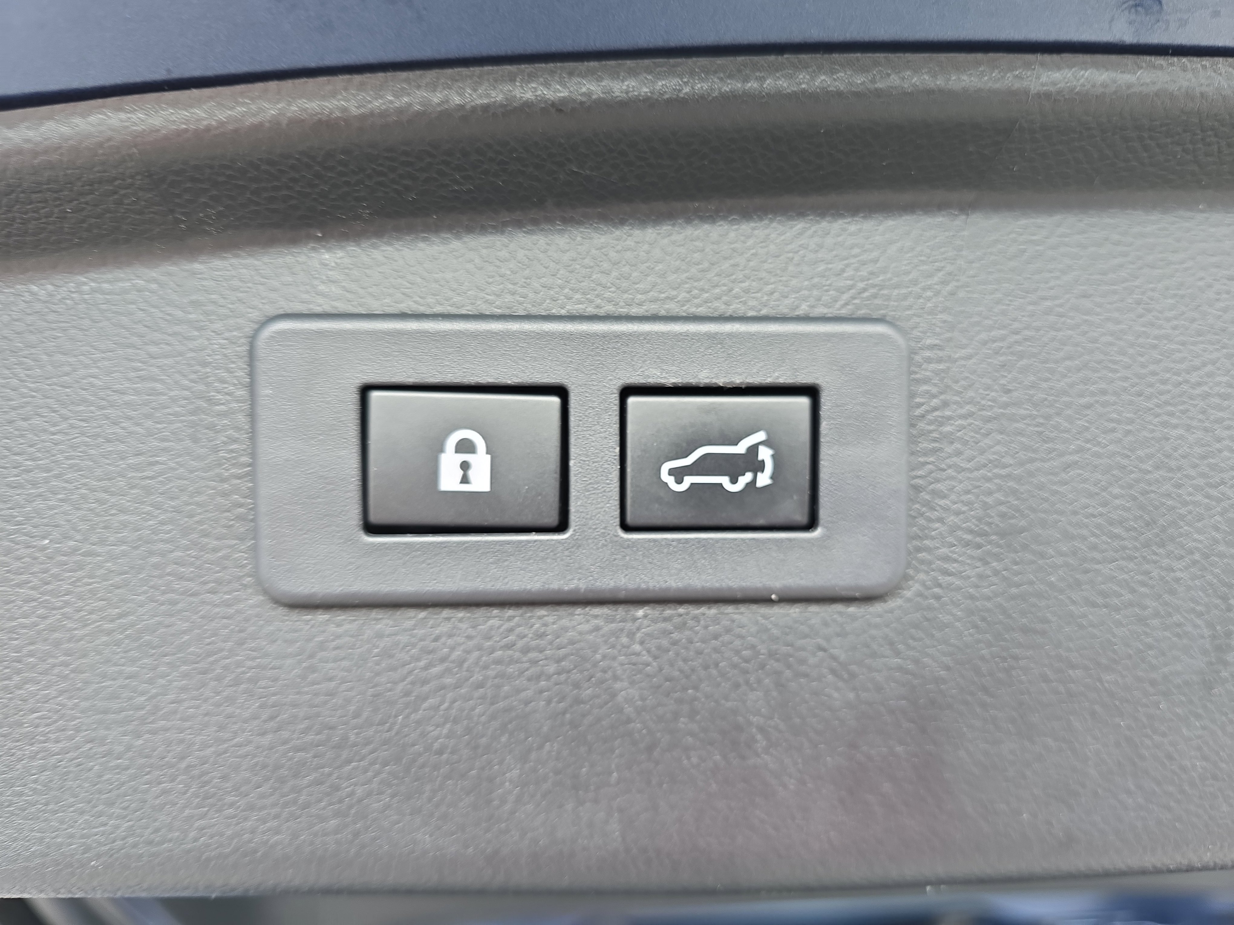 Used 2020 Subaru Outback Limited w/ Popular Package #2 AWD/4WD image 13