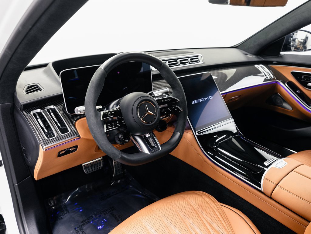 Used 2025 Mercedes-Benz S 63 AMG S image 9