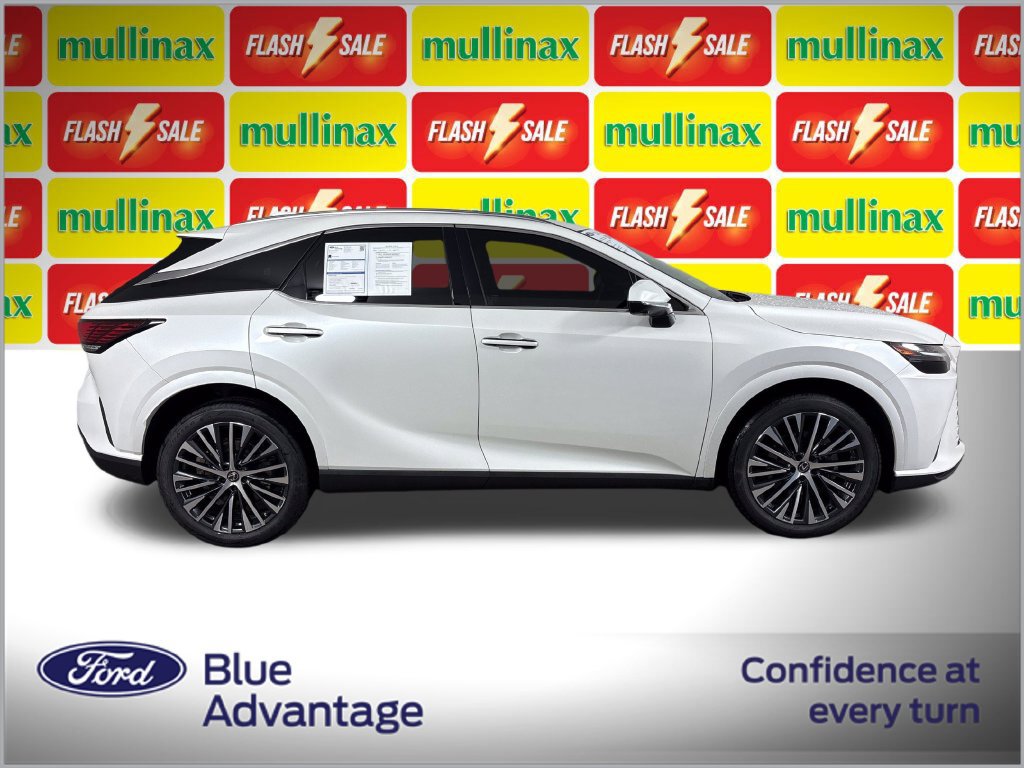 Used 2023 Lexus RX 350 Premium Plus w/ Cold Area Package FWD image 2
