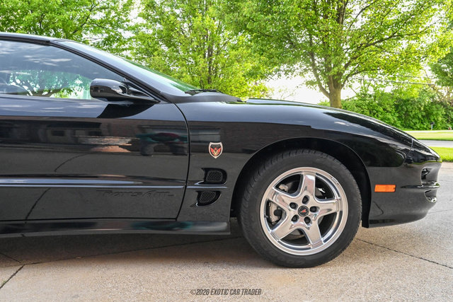 Used 2002 Pontiac Firebird Trans Am RWD image 11