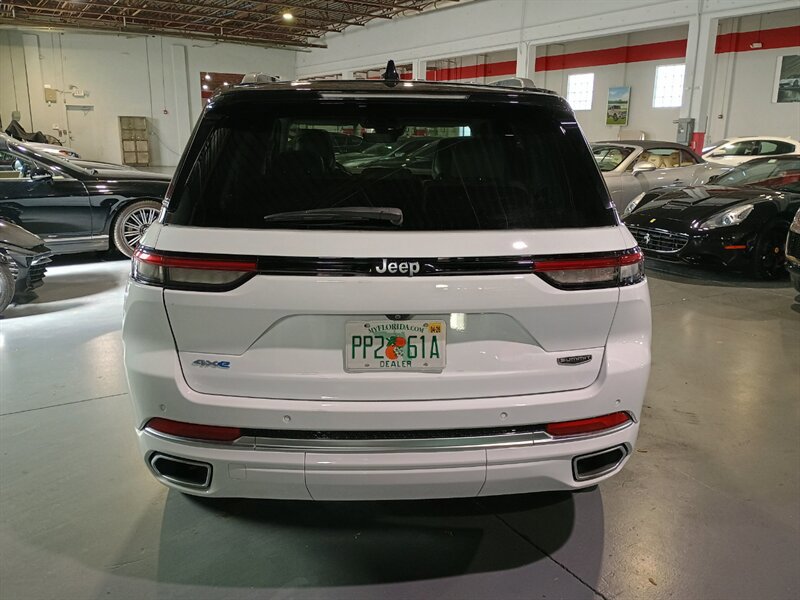 Used 2022 Jeep Grand Cherokee Summit 4xe image 4