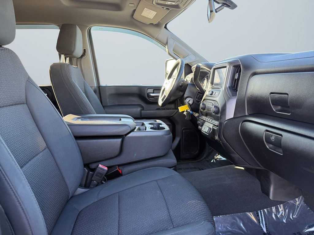 Used 2020 Chevrolet Silverado 2500 Custom w/ Custom Value Package image 15