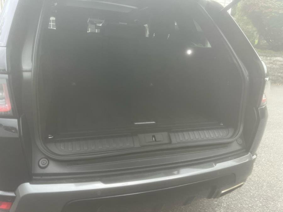 Used 2020 Land Rover Range Rover Sport HSE image 5