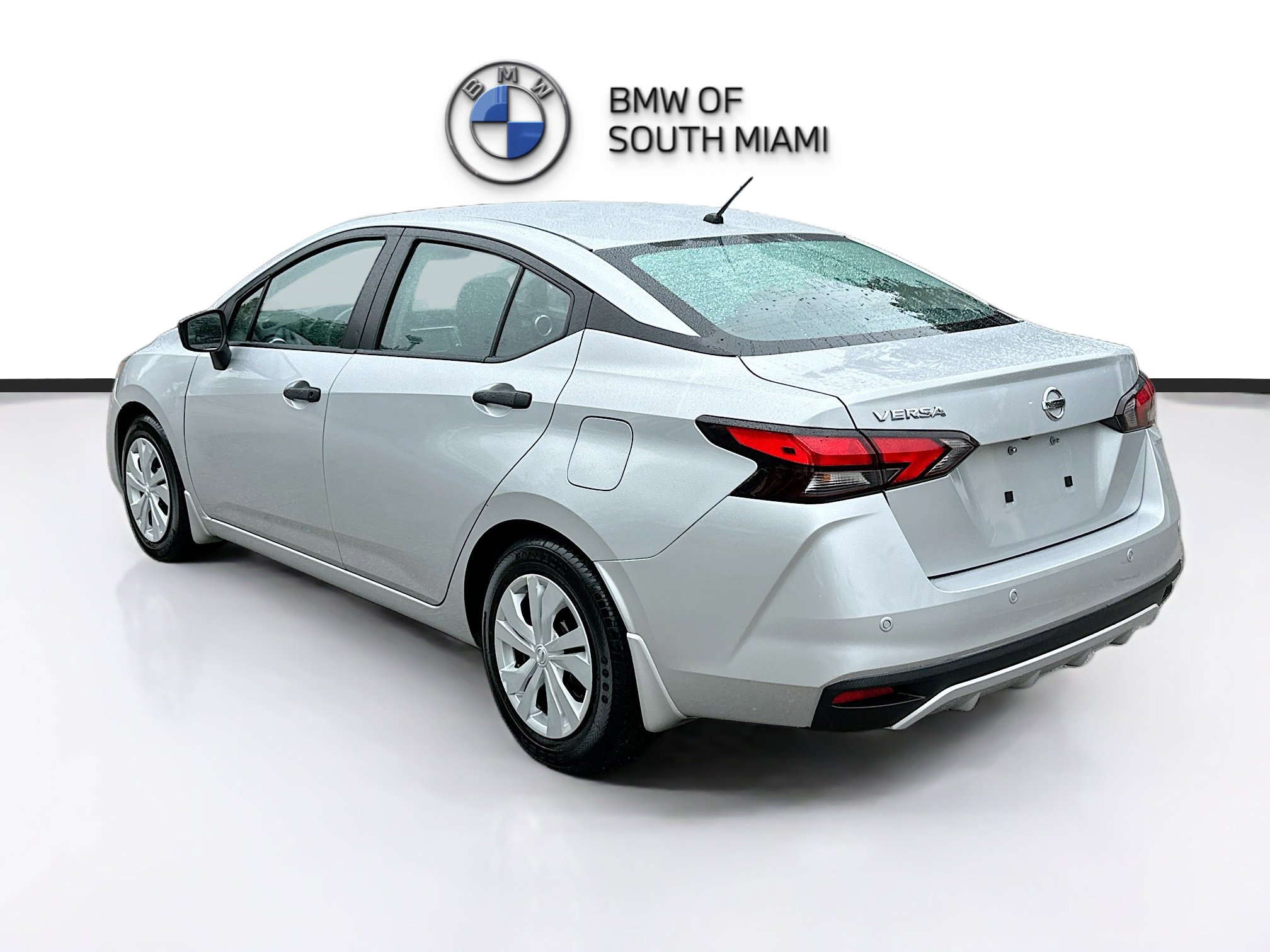 Used 2022 Nissan Versa S image 5