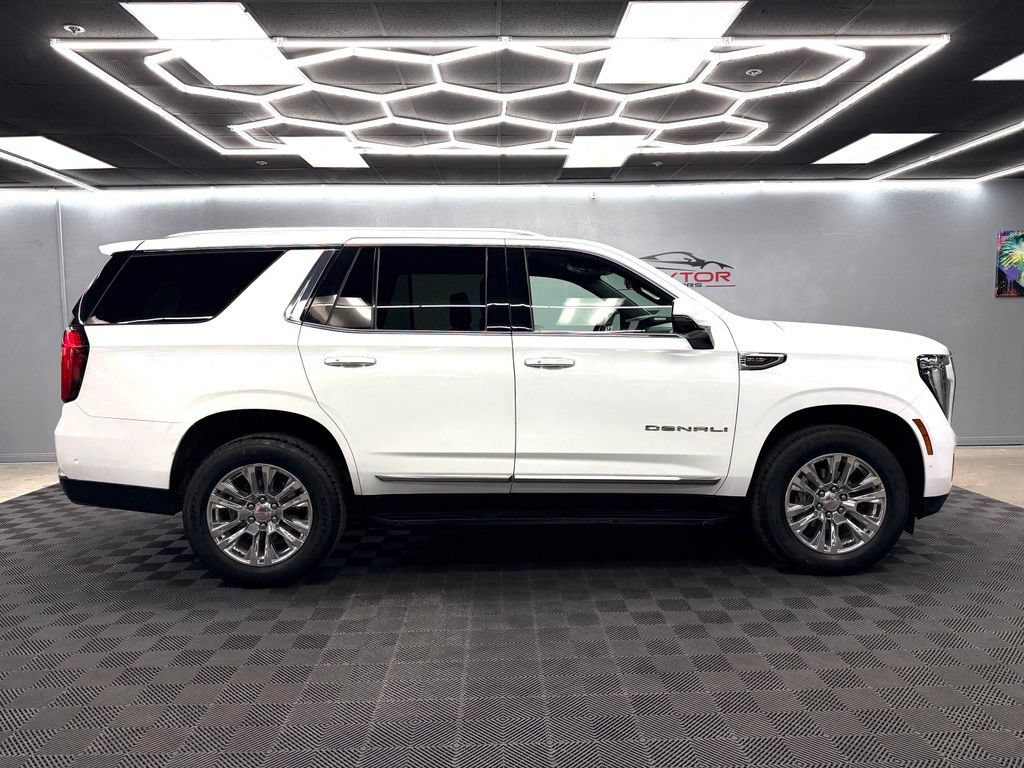 Used 2025 GMC Yukon Denali AWD/4WD image 17