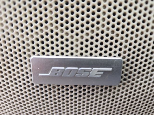 Used 2023 GMC Acadia Denali w/ Black Diamond Edition image 32