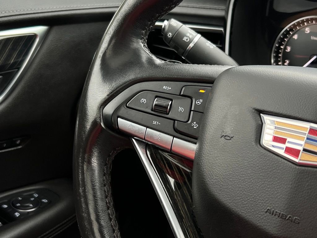 Used 2022 Cadillac XT6 Premium Luxury image 30