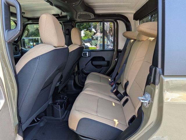 New 2026 Jeep Gladiator Willys AWD/4WD image 15
