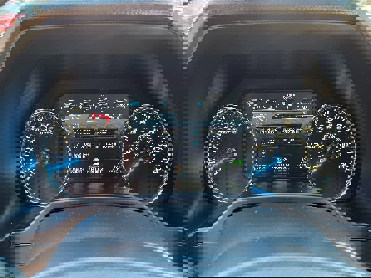 Used 2015 Ford F150 Platinum w/ Equipment Group 701A Luxury image 33