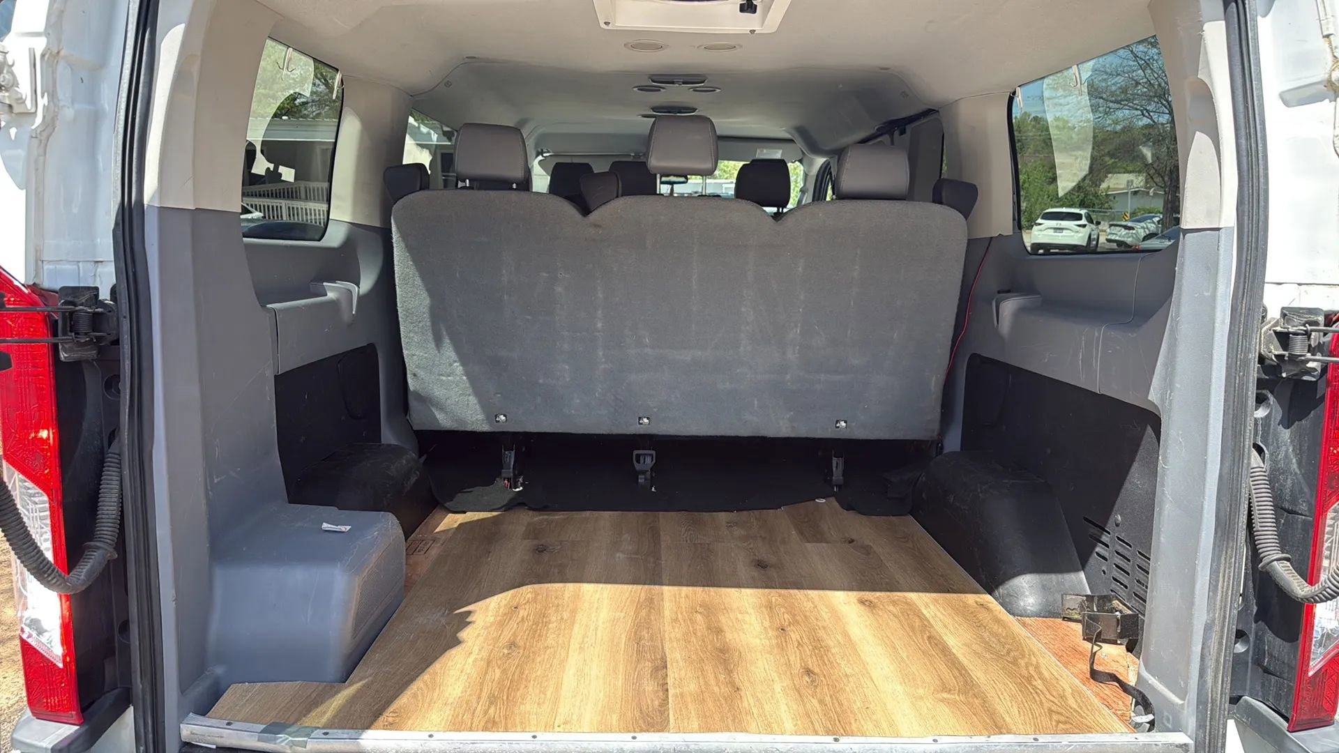 Used 2017 Ford Transit 150 XL RWD image 14