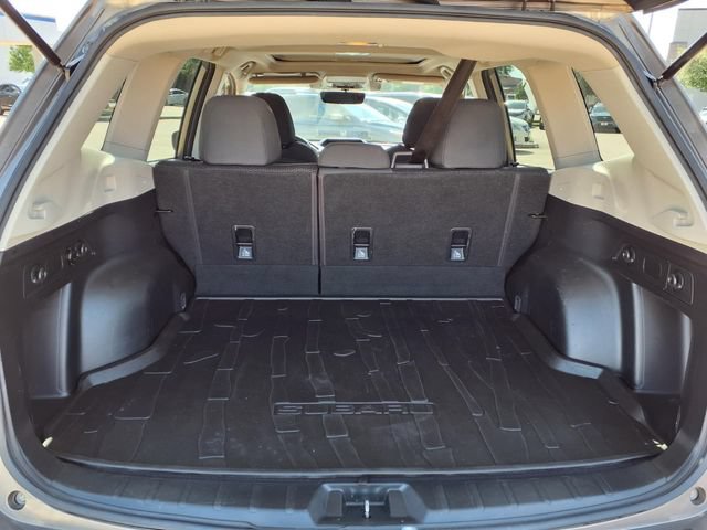 Used 2019 Subaru Forester Premium w/ All-Weather Package AWD/4WD image 9